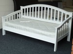 White Daybed